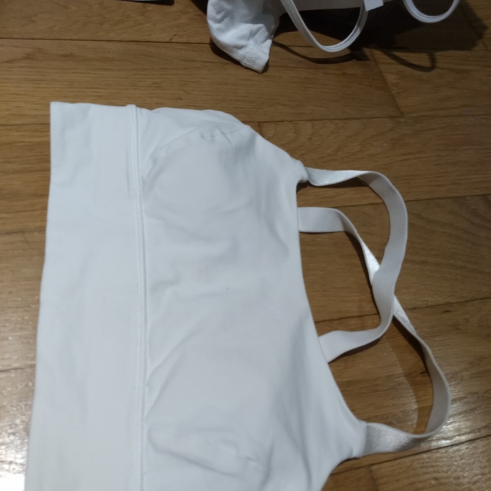 Lululemon Sports Bra White Size 6 New no Tag